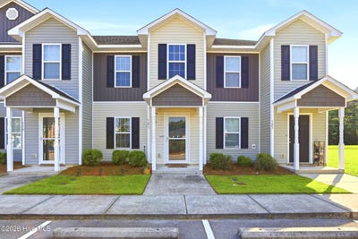/international/us/121-w-murrow-lane-jacksonville-nc-110119738791/