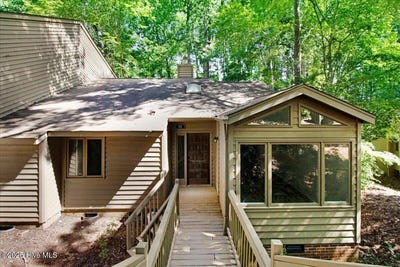 /international/us/73-stoneridge-road-durham-nc-110101094043/