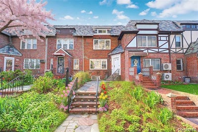 /international/us/9307-69th-avenue-forest-hills-ny-110107989406/