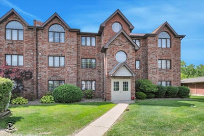 /international/us/8771-w-waterfront-drive-palos-hills-il-110108614650/