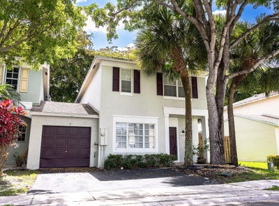 /international/us/5920-s-golden-beauty-lane-tamarac-fl-110107994637/