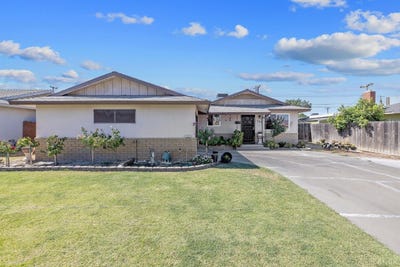 /international/us/1585-mulberry-lane-lemoore-ca-110108826781/