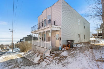 /international/us/523-n-1st-ave-e-duluth-mn-110105357584/
