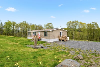 /international/us/1174-vt-route-102-canaan-vt-110108549061/