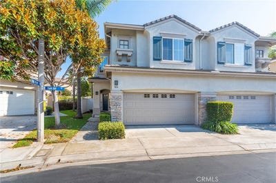 /international/us/7676-park-bay-drive-huntington-beach-ca-110105722903/