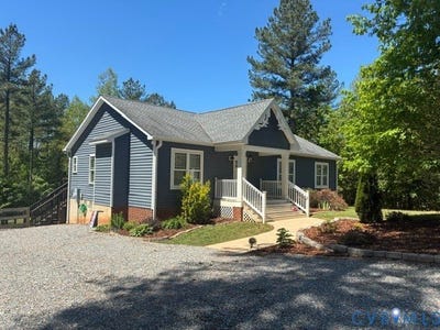 /international/us/910-manchester-road-bumpass-va-110108032023/