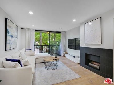 /international/us/1134-alta-loma-rd-west-hollywood-ca-110108853591/