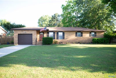 /international/us/1709-iris-sw-decatur-al-110099875810/