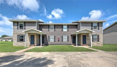 /international/us/1502-a-b-c-d-oriole-street-springdale-ar-110119401224/