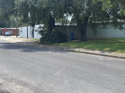 /international/us/1907-resca-de-la-palma-street-pascagoula-ms-110101431660/