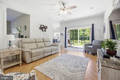 /international/us/6000-village-way-upper-chichester-pa-110108494919/