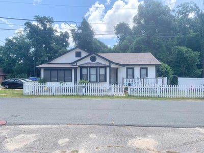 /international/us/303-s-10th-street-quincy-fl-110100468432/?lang=zh-tw