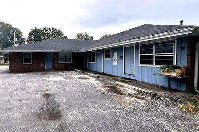 /international/us/2052-s-barcliff-avenue-springfield-mo-110120616611/