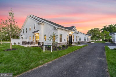 /international/us/29-cedar-circle-levittown-pa-110106000908/