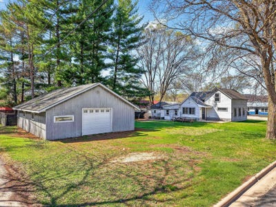 /international/us/400-chestnut-street-boscobel-wi-110107464259/