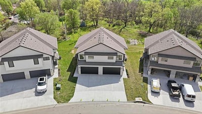 /international/us/211-nw-orchard-court-lee-s-summit-mo-110104587875/