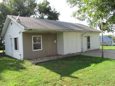 /international/us/820-4th-street-ireton-ia-110101238543/