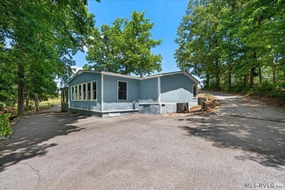 /international/us/960-poplar-creek-road-bracey-va-110108658380/