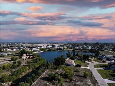 /international/us/138-sw-9th-place-cape-coral-fl-110107224749/