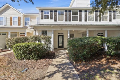/international/us/6-water-tupelo-lane-bluffton-sc-110105413023/