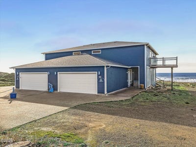 /international/us/680-coolidge-lane-yachats-or-110106147720/