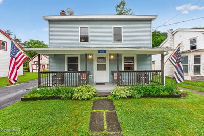 /international/us/14601-main-street-prattsville-ny-110119315369/