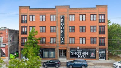 /international/us/709-n-4th-street-wilmington-nc-110108352551/