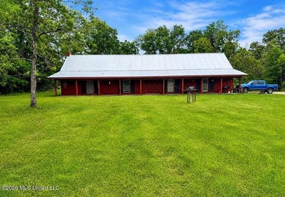 /international/us/1077-cleveland-street-hazlehurst-ms-110107811030/