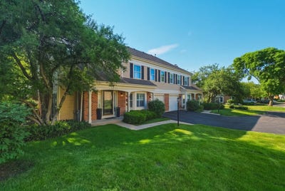 /international/us/1934-n-charter-point-drive-arlington-heights-il-110108353937/