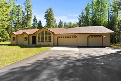 /international/us/2238-green-rd-newport-wa-110099335595/