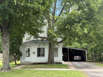 /international/us/1208-7th-street-e-menomonie-wi-110108903558/