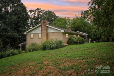/international/us/142-byrd-lane-hendersonville-nc-110101364887/?lang=zh-tw