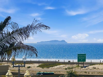 /international/us/22-montego-ct-coronado-ca-110105272372/