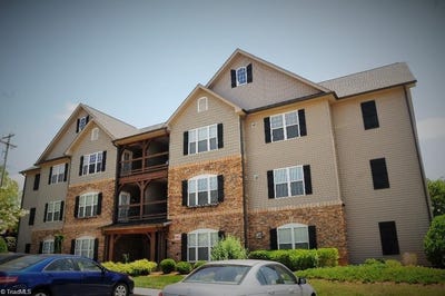 /international/us/4757-tatton-park-circle-winston-salem-nc-110105638448/