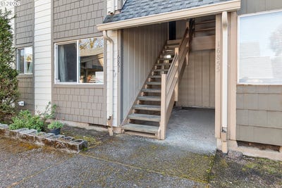 /international/us/16851-se-powell-blvd-portland-or-110107308246/