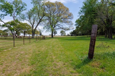/international/us/411-county-road-4313-ben-wheeler-tx-110106978495/