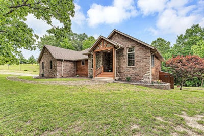 /international/us/108-red-fern-drive-ozark-mo-110108390871/