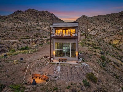 /international/us/700-gate-9-road-terlingua-tx-110101508715/