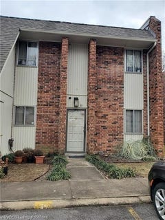 /international/us/1500-s-albert-pike-ave-fort-smith-ar-110105642226/