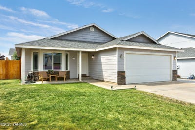 /international/us/202-saint-helens-ave-moxee-wa-110100688057/
