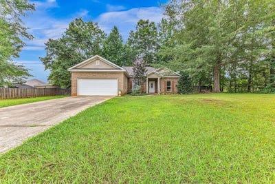 /international/us/1914-creekstone-drive-opelika-al-110101102233/