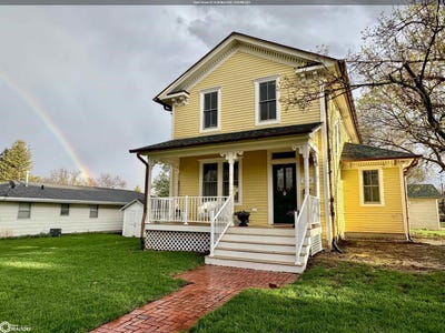 /international/us/1316-4th-avenue-grinnell-ia-110106367401/