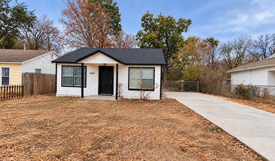 /international/us/8413-white-settlement-road-white-settlement-tx-110110379317/