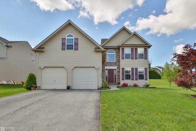 /international/us/1590-abigail-lane-whitehall-pa-110099598920/