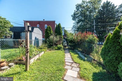 /international/us/321-race-street-perkasie-pa-110101261827/