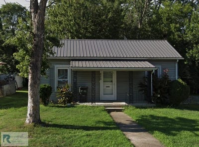 /international/us/820-hughes-st-danville-va-110120017624/