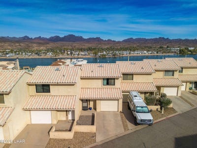 /international/us/8625-riverside-dr-parker-az-110105641138/