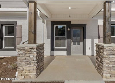 /international/us/4411-legends-way-maryville-tn-110104480976/