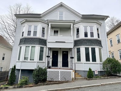/international/us/11-preston-street-millville-ma-110107489538/