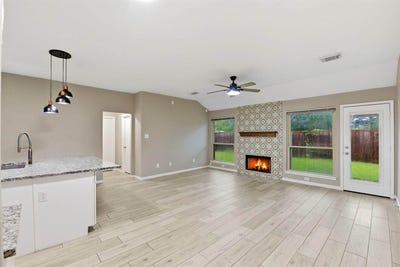 /international/us/30626-country-meadows-drive-tomball-tx-110107870183/